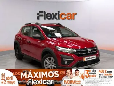 Begagnad Dacia Sandero Comfort 91 HK (66 kW) 2022 Röd Halvkombi