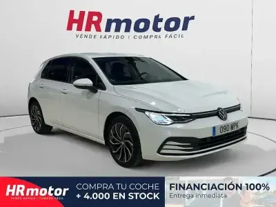 Occasion VW Golf VIII Life 110 ch (80 kW) 2024 Blanc Berline
