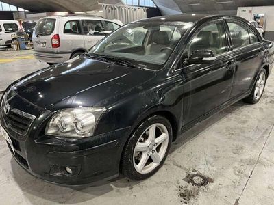 usado Toyota Avensis 2.2D-4D Executive