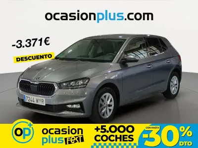 Usado Skoda Fabia Selection 115 CV (84 kW) 2025 Gris Utilitario