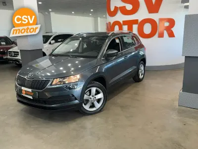 Usado Skoda Karoq Ambition 150 CV (110 kW) 2022 Blanco SUV
