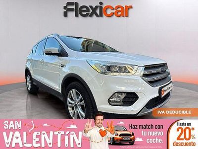 Usado Ford Kuga Trend 120 CV (88 kW) 2019 Blanco SUV