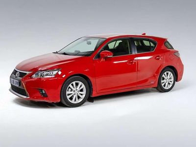 Usado Lexus CT200h 136 CV (100 kW) 2016 Rojo Utilitario