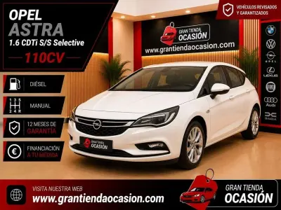 Usado Opel Astra Selective 110 CV (80 kW) 2019 Blanco Utilitario