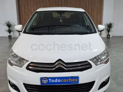 Usado Citroën C4 88 CV (64 kW) 2011 Blanco Berlina