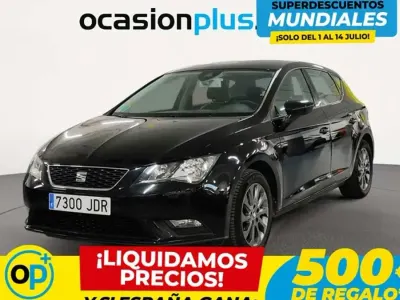Usado Seat Leon I-Tech 110 CV (80 kW) 2015 Negro Utilitario