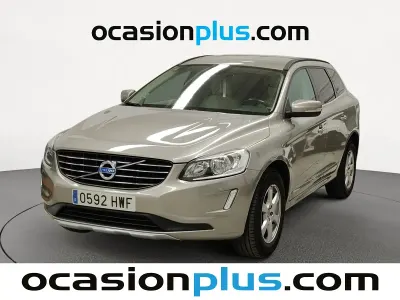 Usado Volvo XC60 Momentum 136 CV (100 kW) 2014 Gris SUV