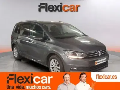 Usado VW Touran Advance 115 CV (84 kW) 2019 Gris Monovolumen