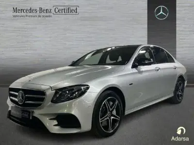 Usado Mercedes E300 306 CV (225 kW) 2020 Plata iridio Berlina