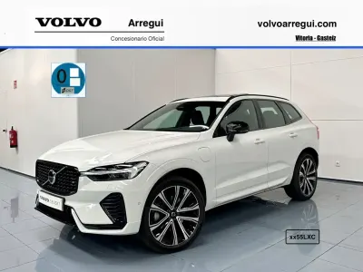 Usado Volvo XC60 Plus 350 CV (257 kW) 2022 Blanco SUV