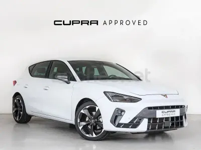 Usado Cupra Leon 150 CV (110 kW) 2025 Blanco Berlina