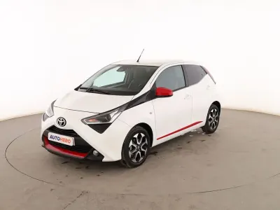 Usado Toyota Aygo X-wave 72 CV (52 kW) 2021 Blanco Utilitario