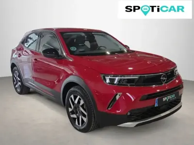 Używany Opel Mokka Business Elegance 101 KM (74 kW) 2022 Czerwony SUV