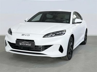 Polar white Nuevo 2025 BYD Seal Boost Berlina | 29.890 €