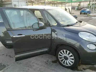 Usado Fiat 500L Trekking 95 CV (69 kW) 2013 Negro Monovolumen