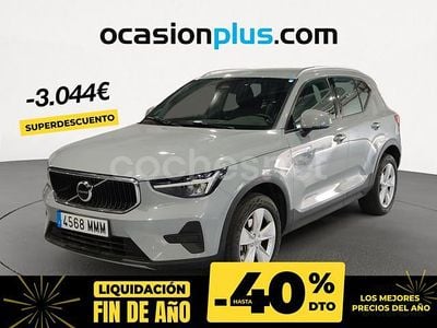 Gris / plata Usado 2023 Volvo XC40 Momentum SUV | 33.490 € (Un poco caro)