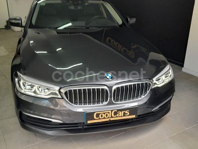 Usado BMW 520 Comfort Edition 197 CV (144 kW) 2020 Gris / plata Berlina