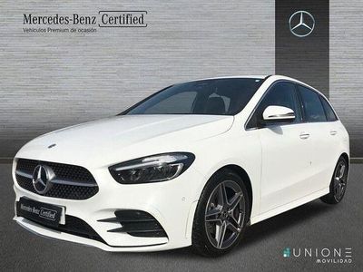 Usado Mercedes B180 AMG line 136 CV (100 kW) 2024 Blanco polar Monovolumen