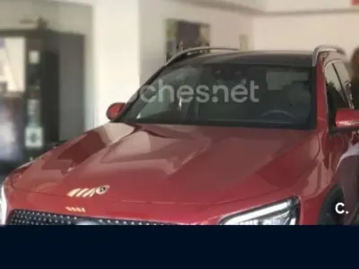 Usado Mercedes GLB200 150 CV (110 kW) 2021 Rojo SUV