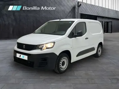 Usado Peugeot Partner 98 CV (72 kW) 2022 Blanco Monovolumen