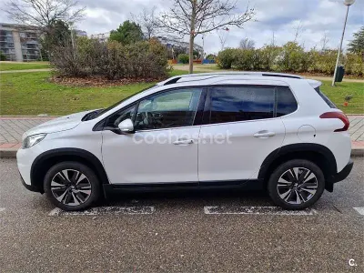 Usado Peugeot 2008 Allure 110 CV (80 kW) 2019 Blanco SUV