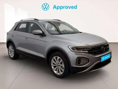 Usado VW T-Roc Life 110 CV (80 kW) 2023 Gris SUV