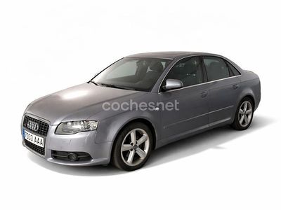 Usado Audi A4 140 CV (102 kW) 2007 Gris / plata Berlina