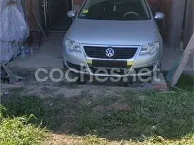 Usado VW Passat Edition 110 CV (80 kW) 2010 Gris / plata Familiar