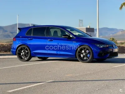 Usado VW Golf VIII R 320 CV (235 kW) 2023 Azul Berlina