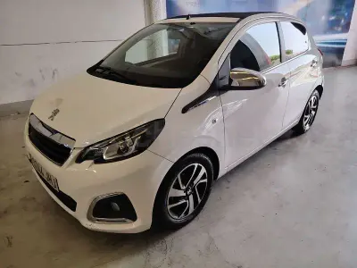 Usado Peugeot 108 Allure 82 CV (60 kW) 2015 Blanco Berlina