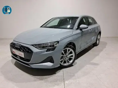 Usado Audi A3 Advanced 204 CV (150 kW) 2026 Gris / plata Berlina