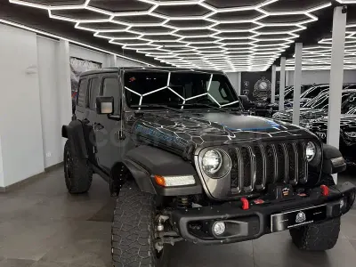 Usado Jeep Wrangler Rubicon 381 CV (280 kW) 2022 Gris / plata SUV