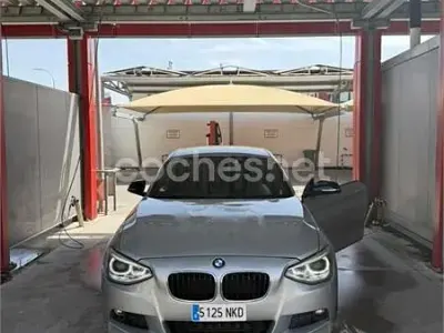 Usado BMW 118 Comfort Edition 170 CV (125 kW) 2015 Gris / plata Utilitario