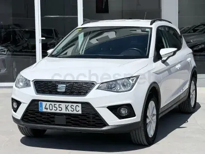Usado Seat Arona Style 95 CV (69 kW) 2019 Blanco SUV