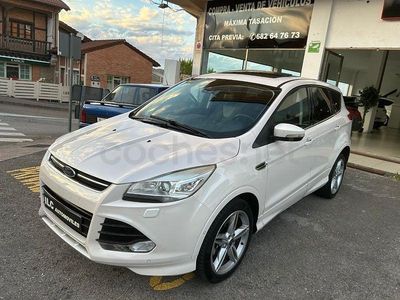 Usado Ford Kuga Titanium 180 HP (132 kW) 2016 Branco SUV