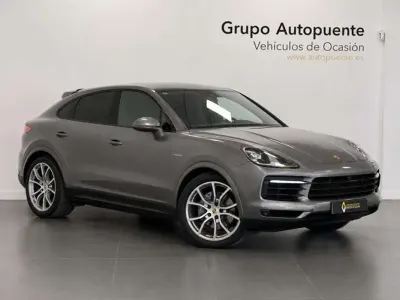 Usado Porsche Cayenne E-Hybrid 462 CV (339 kW) 2021 Gris SUV