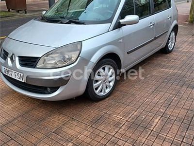 Usado Renault Scénic II Dynamique 105 CV (77 kW) 2007 Gris / plata Monovolumen