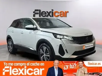 Usado Peugeot 3008 Active 130 CV (95 kW) 2021 Blanco SUV