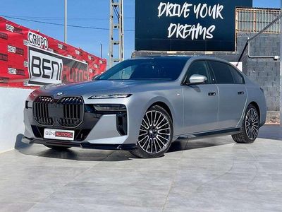 Usado BMW 740 M Sport 299 CV (219 kW) 2024 Gris Berlina