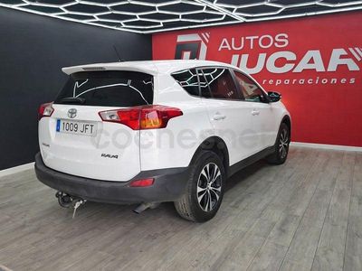 Begagnad Toyota RAV4 Business Edition 143 HK (105 kW) 2016 Vit SUV