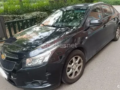 Usado Chevrolet Cruze LT 163 CV (119 kW) 2012 Negro Berlina
