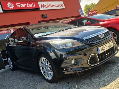 Usado Ford Focus Trend 115 CV (84 kW) 2010 Negro Berlina