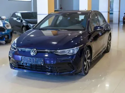 Usado VW Golf VII R-line 150 CV (110 kW) 2021 Azul Utilitario