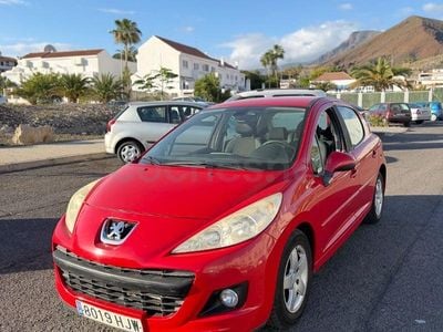 Usado Peugeot 207 Business-Line 75 CV (55 kW) 2012 Rojo Berlina