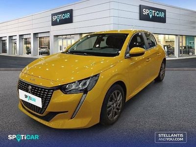 Usado Peugeot 208 Active 100 CV (73 kW) 2021 Amarillo Utilitario