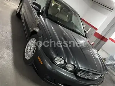 Usado Jaguar X-type Executive 155 CV (114 kW) 2008 Gris / plata Berlina