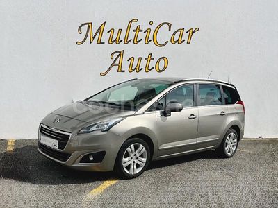 Beige Usado 2016 Peugeot 5008 Style Monovolumen | 9500 € (Un poco caro)