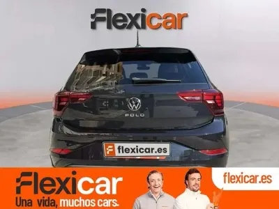 Usado VW Polo Life 95 CV (69 kW) 2022 Negro Utilitario