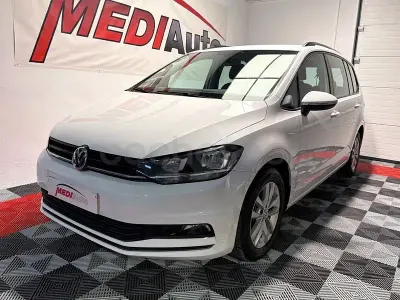 Usado VW Touran Advance 115 CV (84 kW) 2019 Blanco Monovolumen