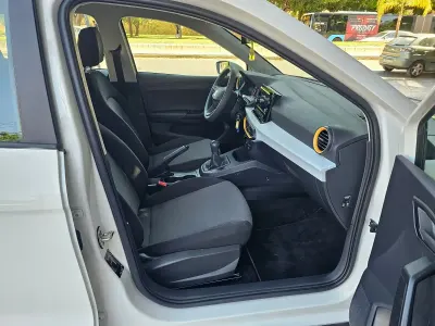 Usado Seat Arona Reference 95 CV (69 kW) 2022 Blanco SUV